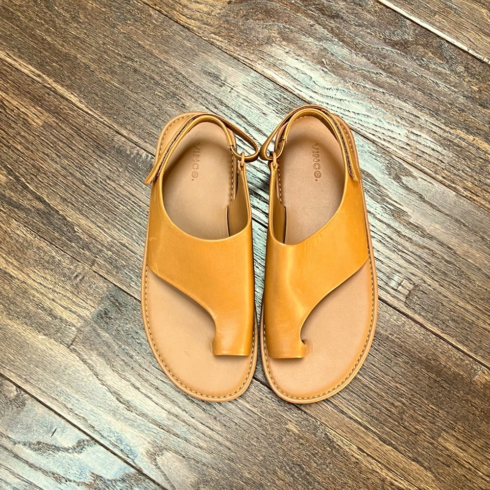 NEW Vince Leather sandals